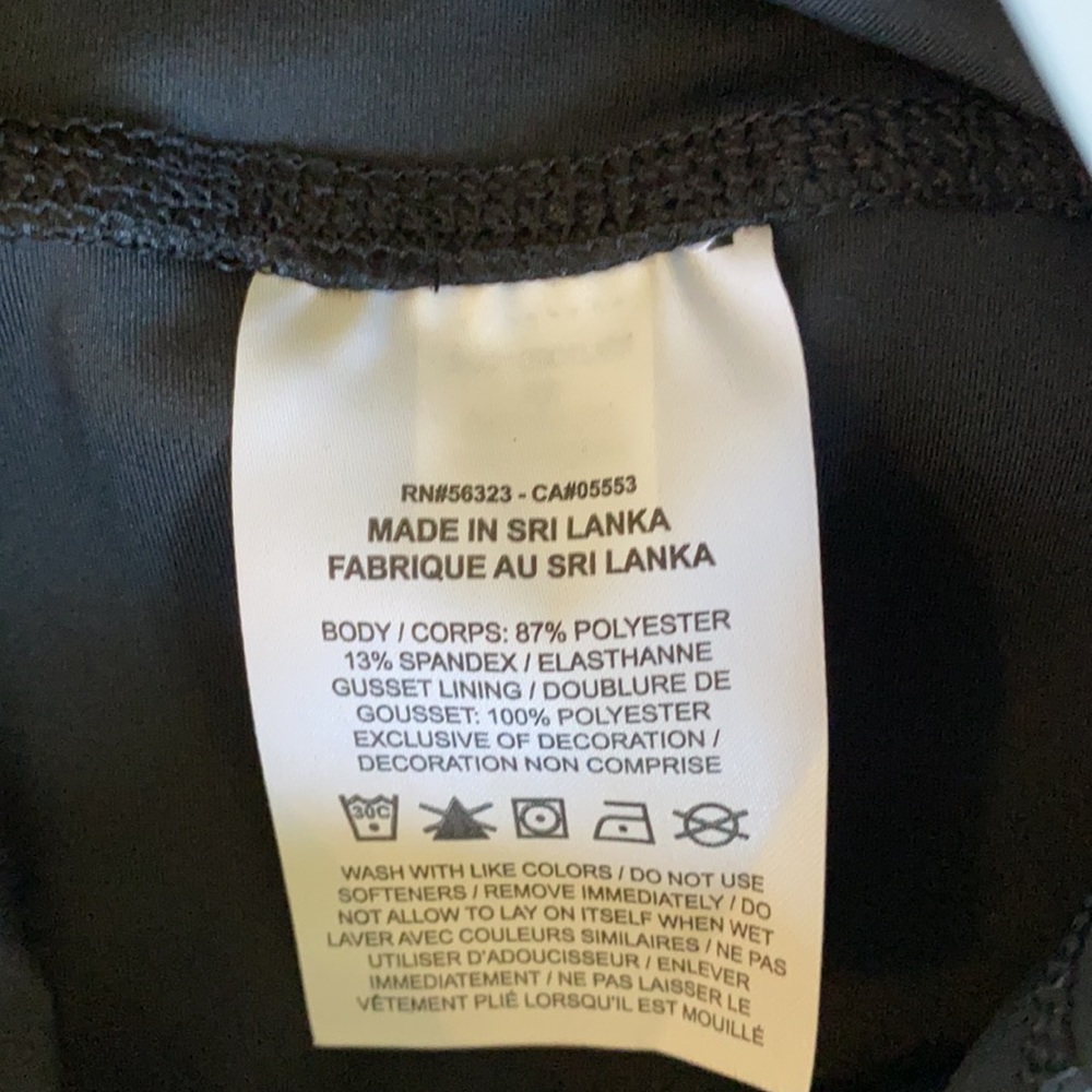 NWT!! Nike Yoga pant, size x-small - Picture 8 of 8